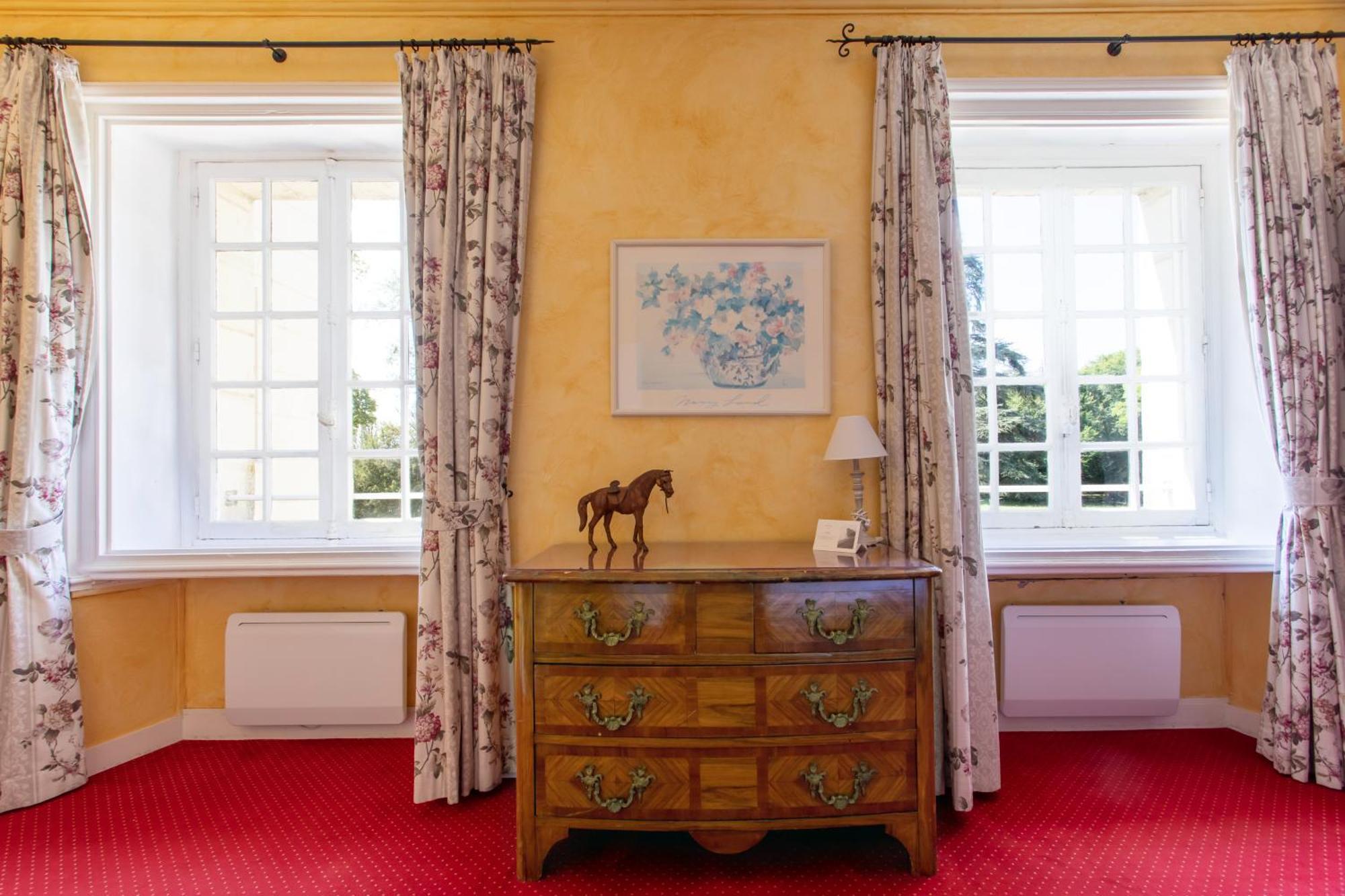 Chateau De Razay Cere-la-Ronde Bagian luar foto